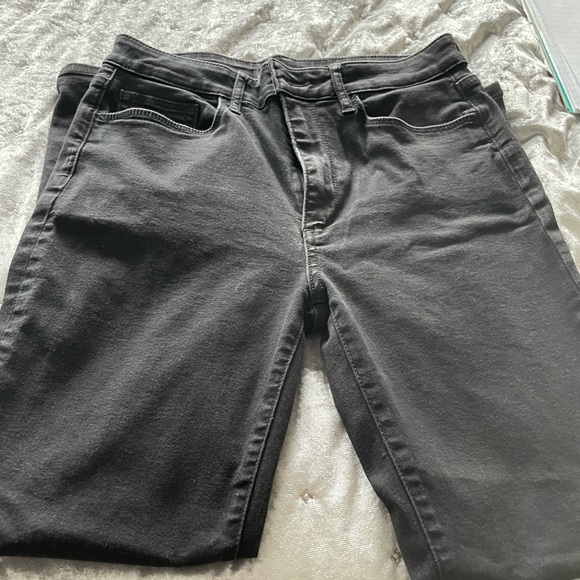 NWT BLACK GRLFRND JEANS SIZE 27x29 - Picture 1 of 2